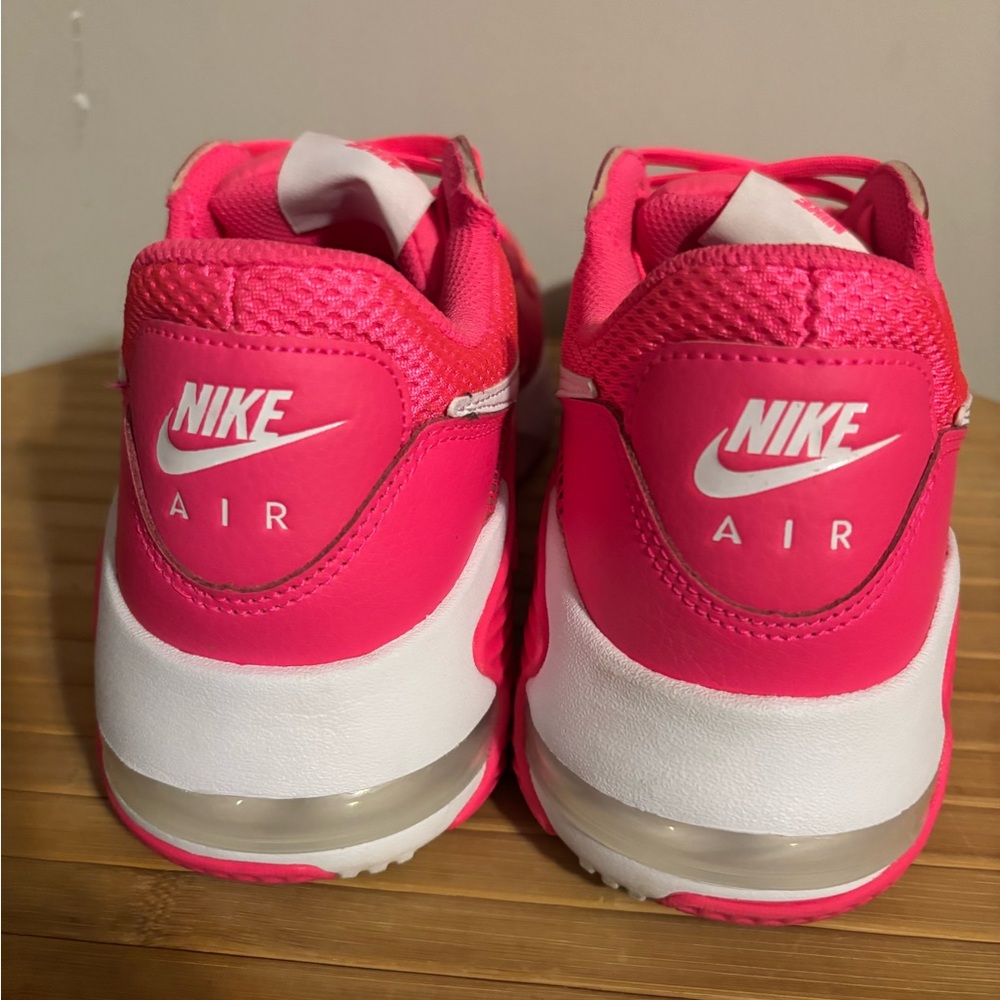 Nike Ladies Air Max Excee Hyper Pink FD0294-600 Athletic Shoes. Size: 9.5 - Picture 3 of 5